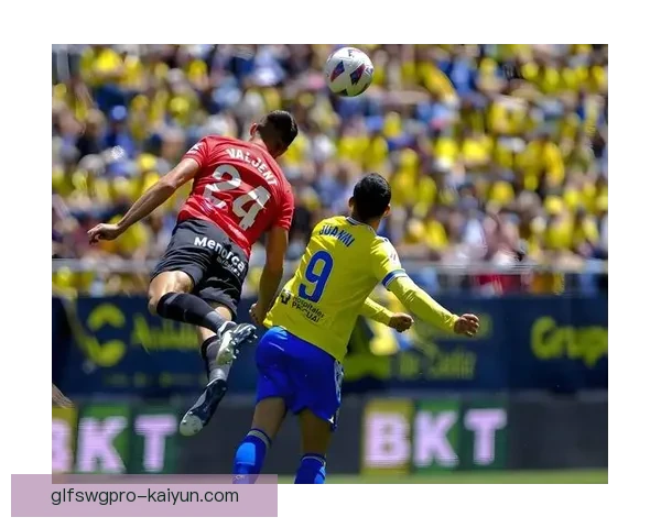 帕雷德斯远射集锦展现强劲火力，状态回暖令人瞩目