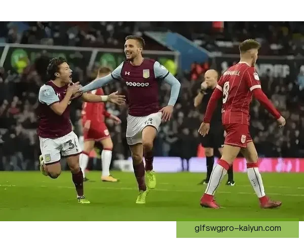 英超孔帕尼状态回暖，酒红队伍表现稳健引关注